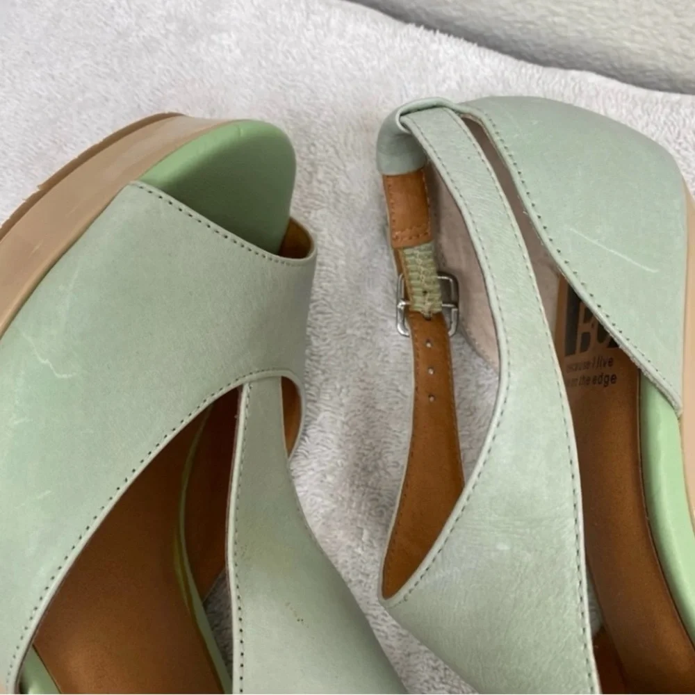 BC Footwear Women's Mint Green Tan Leather Platform Sandal Wedge Size 8.5 Boho
